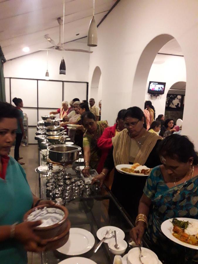 Jayasinghe Holiday Resort Kataragama Luaran gambar