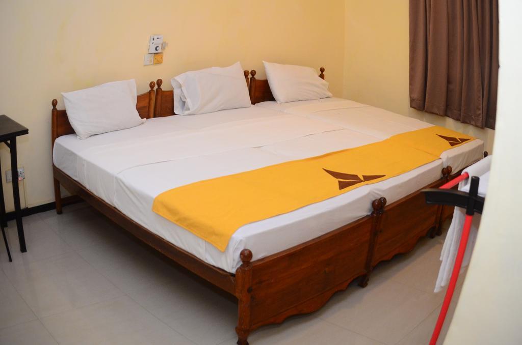 Jayasinghe Holiday Resort Kataragama Luaran gambar